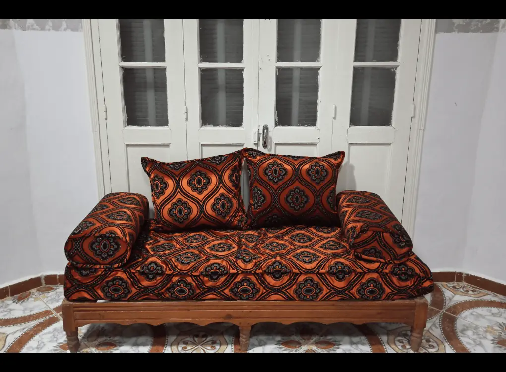 বসার ঘর সাজানো