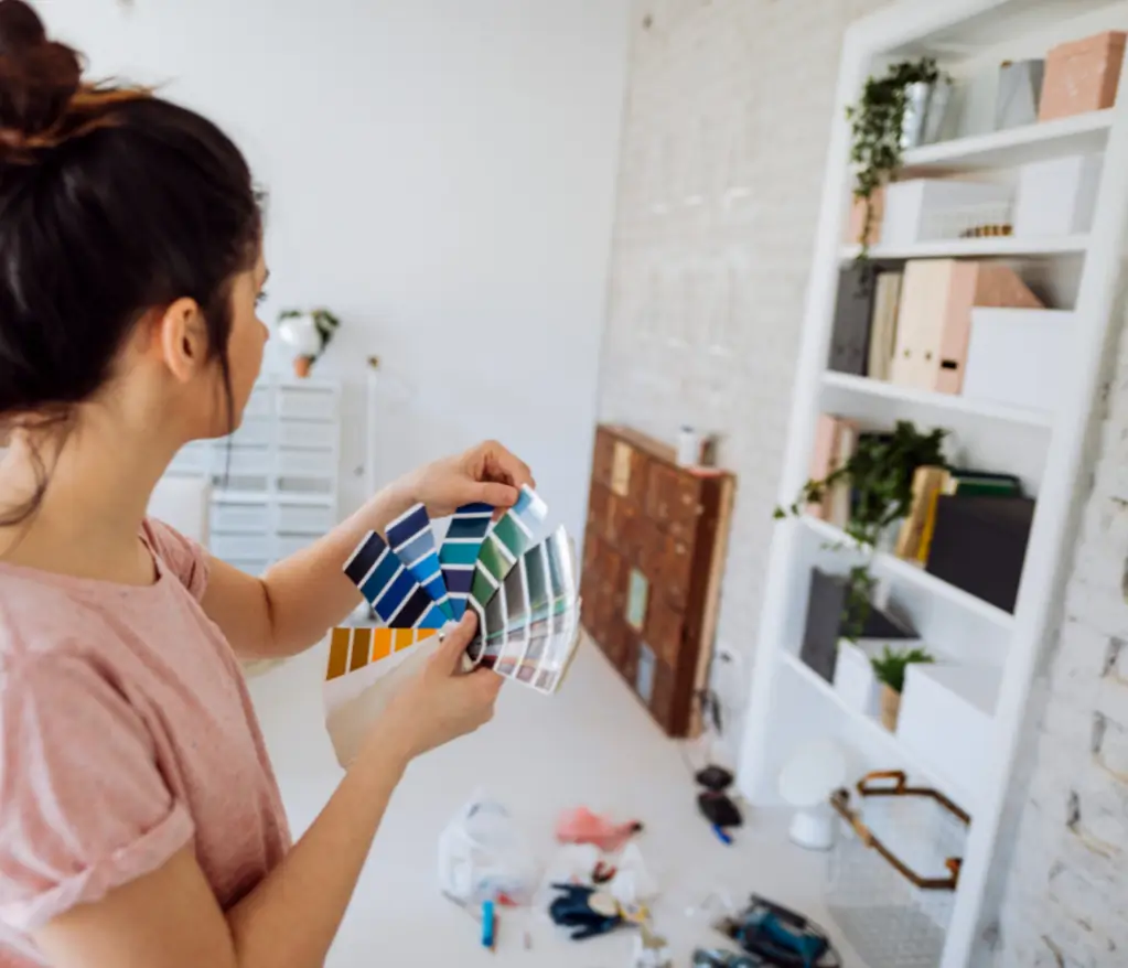 দেয়ালের সাথে রঙের মিল